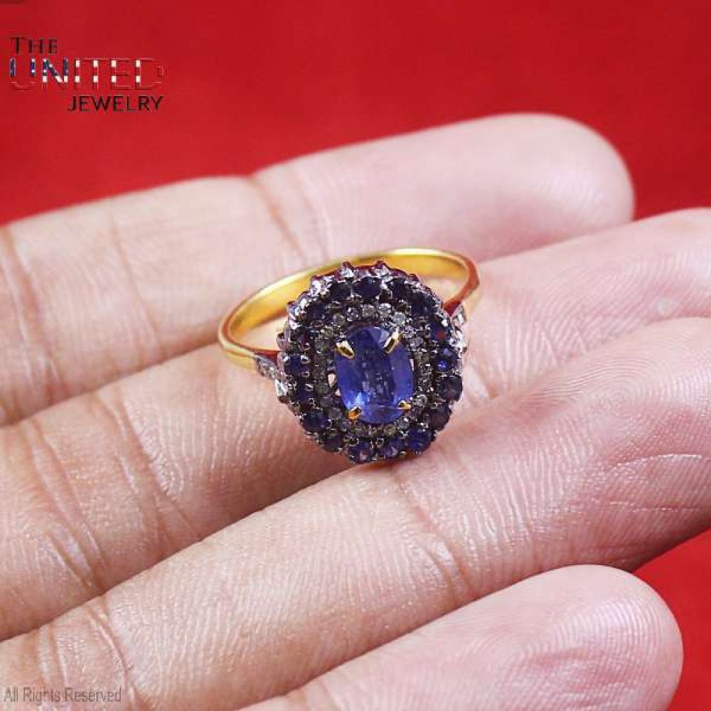 The United jewelry