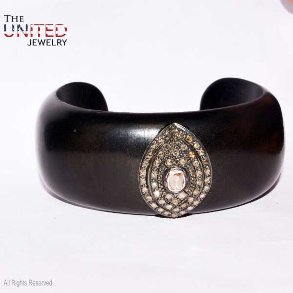 The United Jewelry